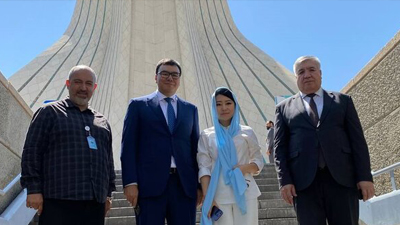 بازدید وزیر اکولوژی و حفاظت محیط زیست ازبکستان از برج آزادی