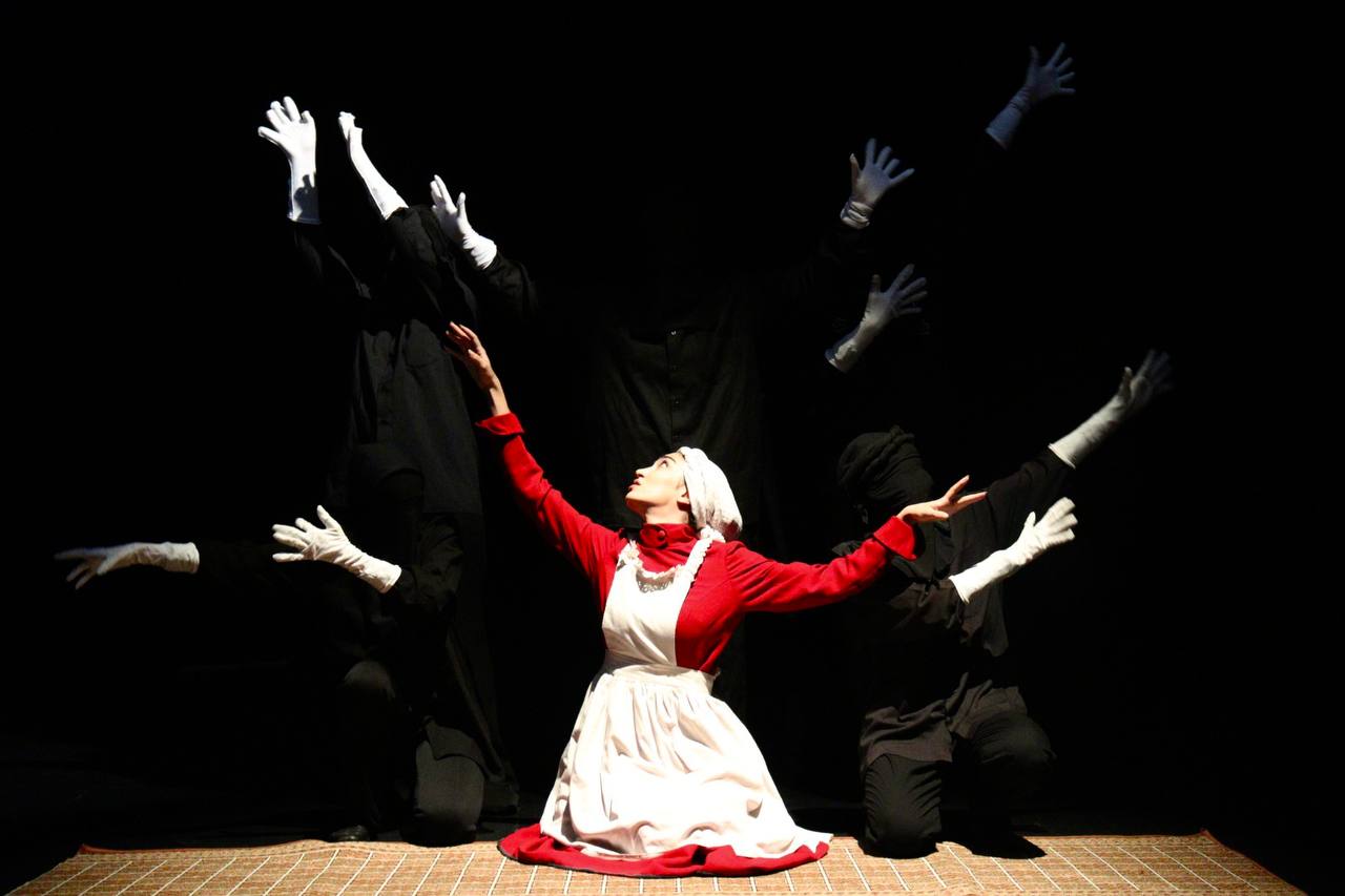 گزارش تصویری از اجرای نمایش «رویاگرد» در سالن اصلى برج آزادی