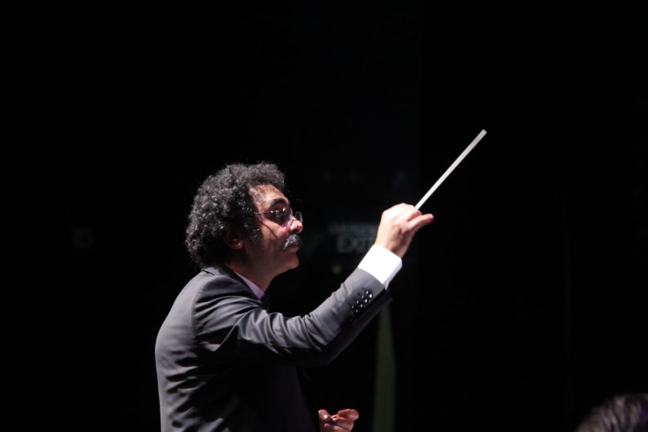 اجرای ارکستر و کرال &laquo;چهارم افزوده&raquo; در برج آزادی