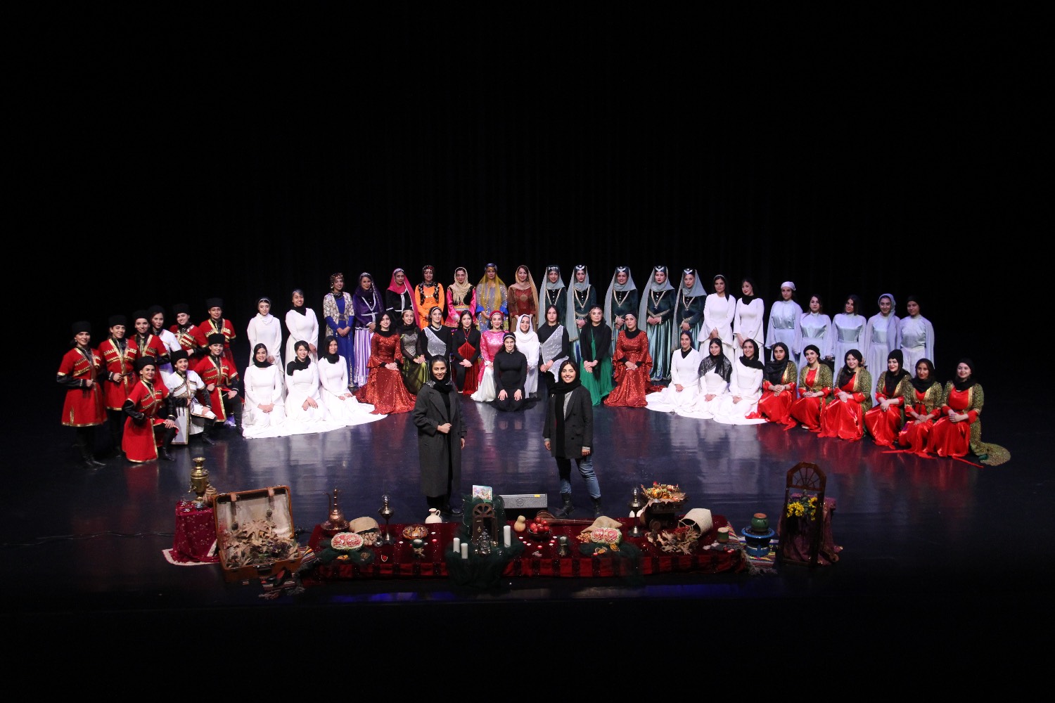 یلدانه برج آزادی؛ آیین شادی و هنر در بلندترین شب سال