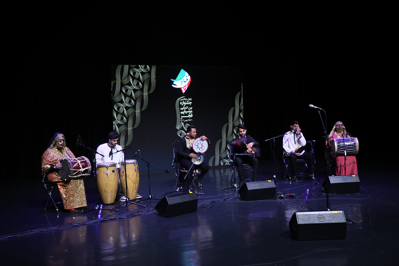 اجرای گروه موسیقی &laquo;شب خوزستان&raquo; در سومین شب چهل ویکمین جشنواره موسیقی فجر